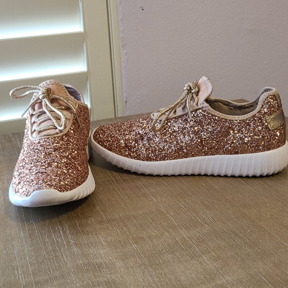 Forever Link | Shoes | Rose Gold Glitter Sneakers | Poshmark